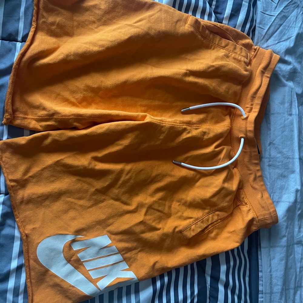 Men Nike shorts
